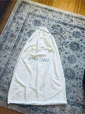RIMOWA White Drawstring cotton  Dust Cover